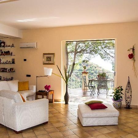 Casa Vacanze Gallodoro Letojanni Luaran gambar